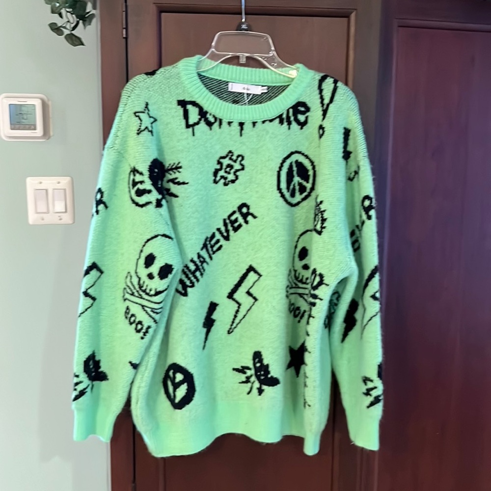 Adika sweater